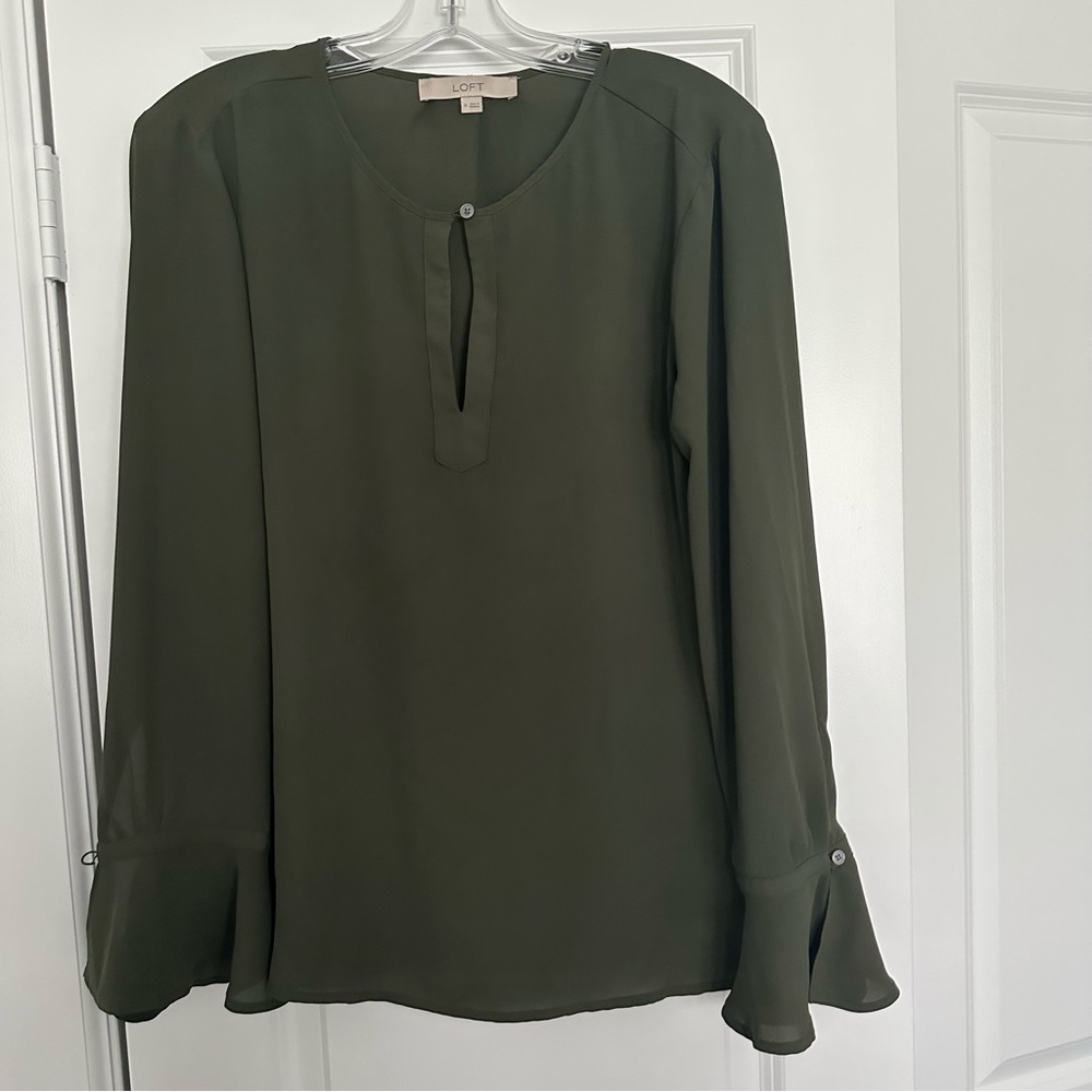 LOFT flutter sleeve blouse